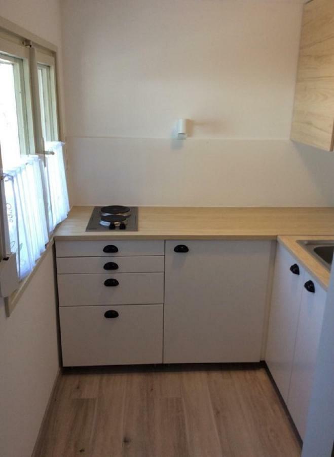 Вилла Szegfu Apartmanhaz Балатонфюзфё Экстерьер фото